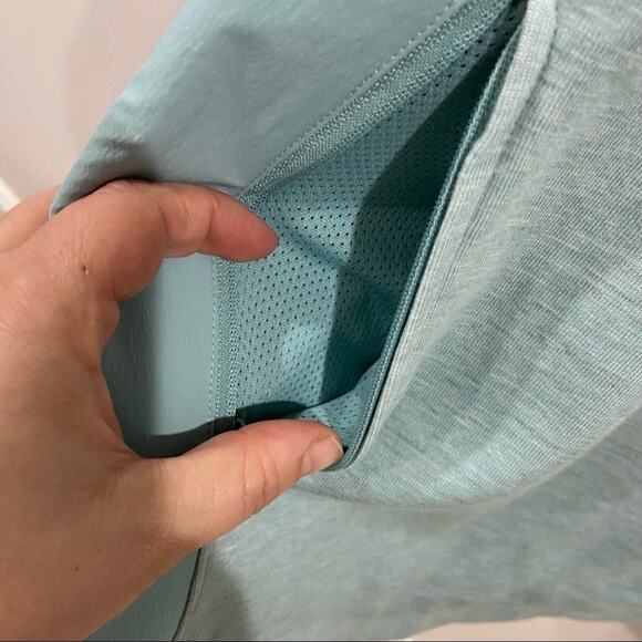 All in Motion Light Blue Pullover Hoodie Size M Long Sleeve Activewear Top - Picture 10 of 12